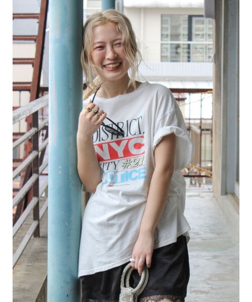 Ungrid(アングリッド)の「ロゴアソートハーフスリーブTee(Tシャツ/カットソー・レディース・パープル/オレンジ/チャコールグレー/オフホワイト・FREE)」の16枚目の写真