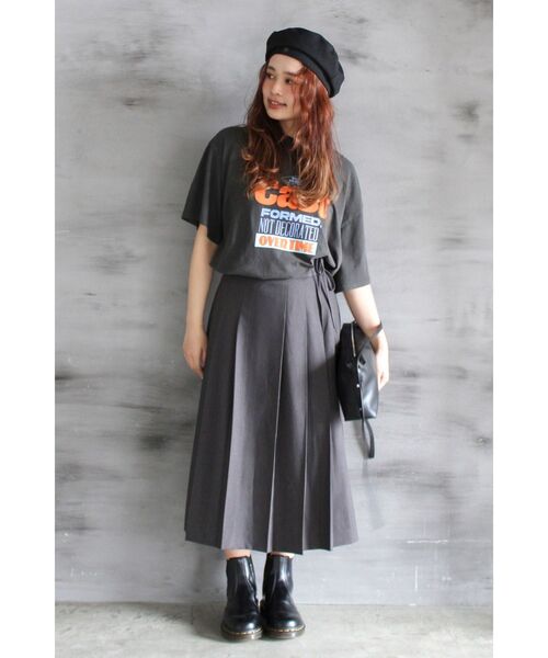 Ungrid(アングリッド)の「ロゴアソートハーフスリーブTee(Tシャツ/カットソー・レディース・パープル/オレンジ/チャコールグレー/オフホワイト・FREE)」の19枚目の写真