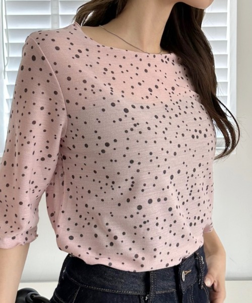 umune(ウムネ)の「シアーTシャツ ドット柄 水玉 総柄 五分袖 ハーフスリーブ 透け感 カットソー クルーネック トップス インナー 夏(Tシャツ/カットソー・レディース・アイボリー/ピンク/ブラウン・FREE)」の3枚目の写真