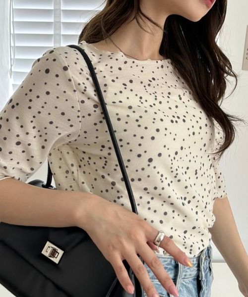 umune(ウムネ)の「シアーTシャツ ドット柄 水玉 総柄 五分袖 ハーフスリーブ 透け感 カットソー クルーネック トップス インナー 夏(Tシャツ/カットソー・レディース・アイボリー/ピンク/ブラウン・FREE)」の1枚目の写真