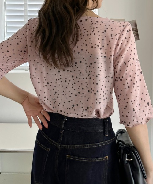umune(ウムネ)の「シアーTシャツ ドット柄 水玉 総柄 五分袖 ハーフスリーブ 透け感 カットソー クルーネック トップス インナー 夏(Tシャツ/カットソー・レディース・アイボリー/ピンク/ブラウン・FREE)」の6枚目の写真