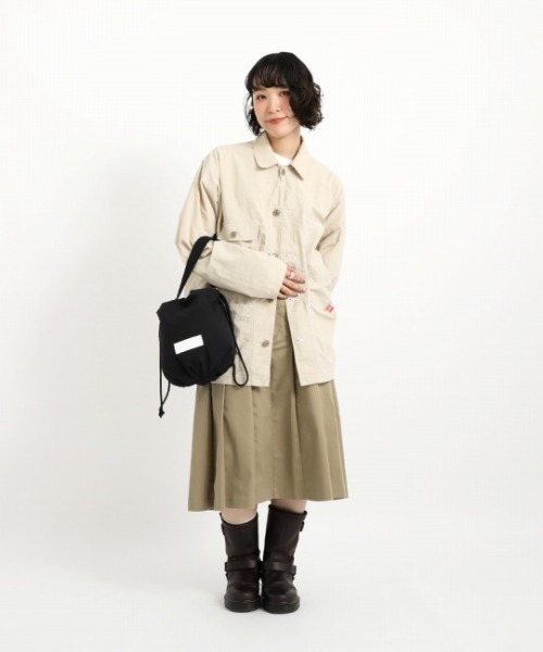 Manhattan Portage（マンハッタンポーテージ）の「Rose Hill Drawstring Bag Padded Polyester Poplin（ショルダーバッグ・レディース・ブラック・X-SMALL）」の10枚目の写真