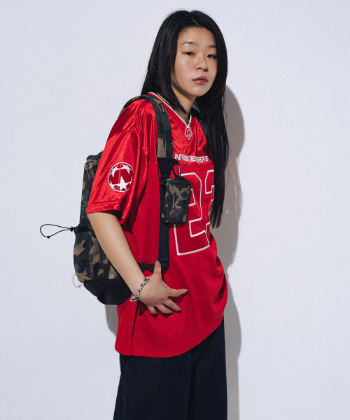 WKNDRS(ウィーキャンドース)の「CHAMPS LEAGUE JERSEY (RED)(Tシャツ/カットソー・レディース・その他・X-LARGE/MEDIUM/LARGE)」の6枚目の写真