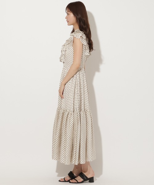 AND COUTURE(アンドクチュール)の「ラッフルドットワンピース(ワンピース・レディース・ベージュ系その他/ブラック系その他・FREE)」の9枚目の写真