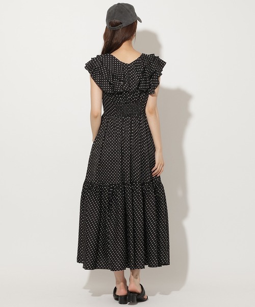 AND COUTURE(アンドクチュール)の「ラッフルドットワンピース(ワンピース・レディース・ベージュ系その他/ブラック系その他・FREE)」の4枚目の写真