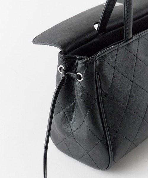 Chick（チック）の「Diamond Quilt Faux Leather Square Shoulder Bag / ダイヤキルト フェイクレザー スクエアショルダーバッグ 2026年春夏（ショルダーバッグ・レディース・ホワイト/ブラック・FREE）」の13枚目の写真