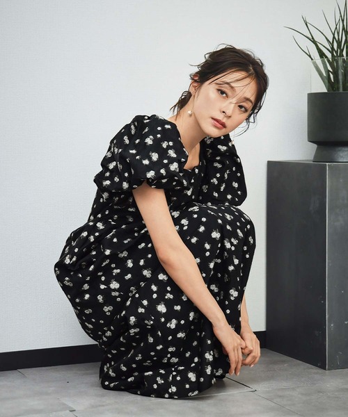 girl(ガール)の「袖取り外し可能 3WAY フラワージャガード パフスリーブ ロング ワンピース 結婚式 パンツドレス パーティードレス オケージョンドレス お呼ばれ 二次会 成人式 同窓会 謝恩会 マタニティ 妊婦《着用動画あり》(ドレス・レディース・ブラック×グレー/ホワイト×イエロー/ブラック×イエロー・MT/M/S)」の21枚目の写真