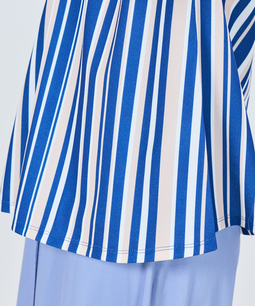 NARACAMICIE(ナラカミーチェ)の「【NARACAMICIE】強撚スムースマルチストライプフリルカットソー(Tシャツ/カットソー・レディース・レッド/ブルー・M/XL)」の10枚目の写真