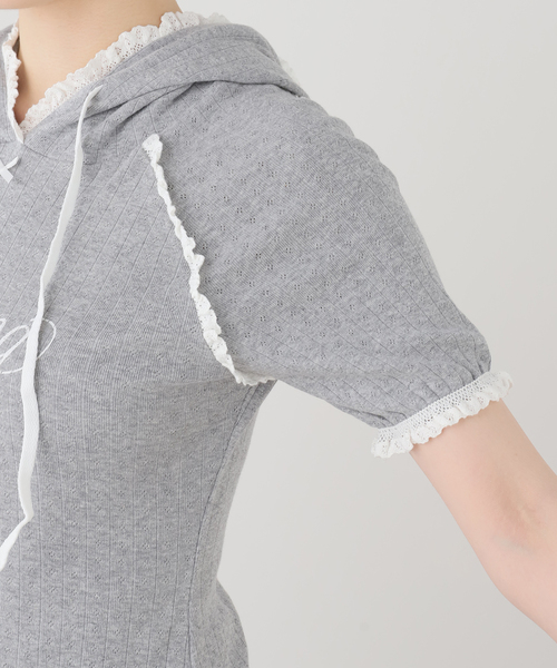 EDIT. FOR LULU（エディットフォールル）の「【YUHAN WANG/ユハン ワン】lace trim hoodie（Tシャツ/カットソー・レディース・チャコールグレー・FREE）」の4枚目の写真
