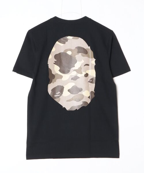 A BATHING APE(アベイシングエイプ)の「COLOR CAMO BIG APE HEAD TEE(Tシャツ/カットソー・メンズ・ホワイト×ネイビー/ホワイト×レッド/ホワイト系その他3/ブラック系その他6/ブラック×ブルー/ブラック×パープル/ホワイト×パープル/ブラック×レッド・XXX-LARGE/SMALL/X-LARGE/LARGE/XX-LARGE/MEDIUM)」の17枚目の写真