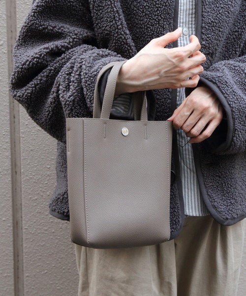 ORCIVAL（オーシバル）の「ORCIVAL/オーシバル　レザーショルダーバッグ　LEATHER SHOULDER BAG　OR-H0346 DFT（ショルダーバッグ・レディース・ブラック/ダークベージュ・FREE）」の6枚目の写真