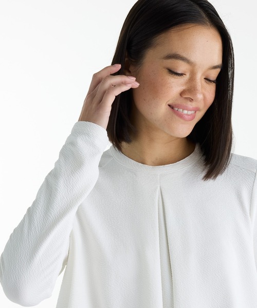 NEW BALANCE(ニューバランス)の「NB GREY フレアロングスリーブトップ(Tシャツ/カットソー・レディース・オフホワイト/チャコールグレー・X-LARGE/LARGE/MEDIUM/SMALL/X-SMALL)」の4枚目の写真