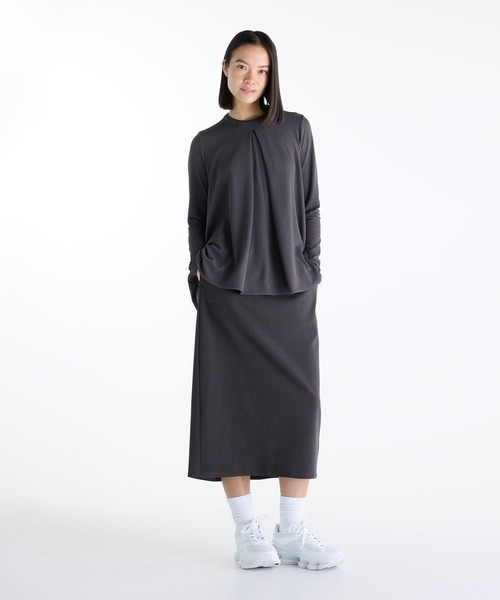 NEW BALANCE(ニューバランス)の「NB GREY フレアロングスリーブトップ(Tシャツ/カットソー・レディース・オフホワイト/チャコールグレー・X-LARGE/LARGE/MEDIUM/SMALL/X-SMALL)」の11枚目の写真