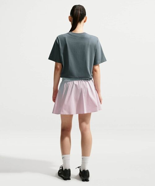NIKE(ナイキ)の「ナイキ スポーツウェア ウィメンズ Tシャツ / Nike Sportswear Women's T-Shirt IW0866-068 Iron Grey(Tシャツ/カットソー・レディース・グレー系その他・L/XL/S/M/XS)」の9枚目の写真