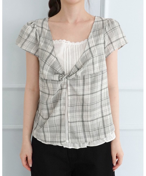 by muni:r(バイ ムニール)の「レースレイヤード風 チェックツイストブラウス/2026 AW COLLECTION(シャツ/ブラウス・レディース・ブラック/ベージュ・FREE)」の7枚目の写真