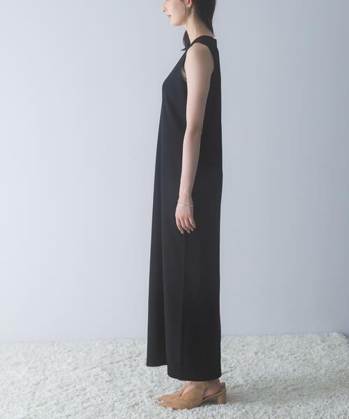 URBAN RESEARCH ROSSO WOMEN(アーバンリサーチ ロッソ)の「ストレートロングニットドレス(ワンピース・レディース・オフホワイト/ブラック・36/38)」の14枚目の写真