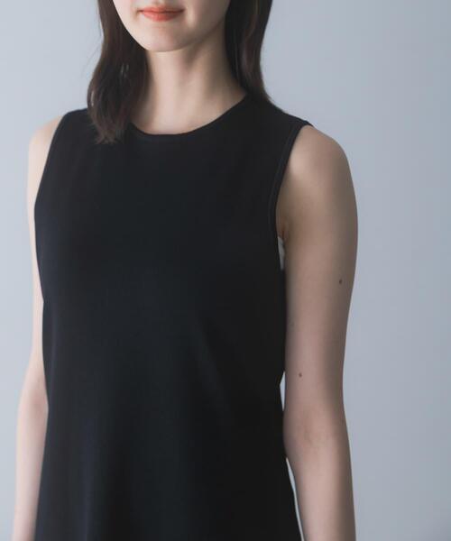 URBAN RESEARCH ROSSO WOMEN(アーバンリサーチ ロッソ)の「ストレートロングニットドレス(ワンピース・レディース・オフホワイト/ブラック・36/38)」の16枚目の写真