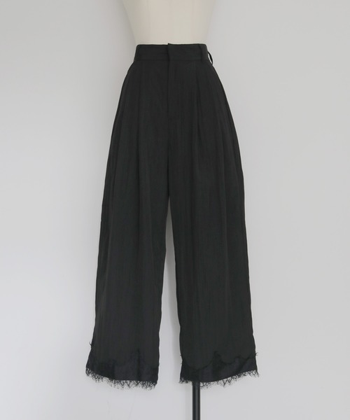 cheriella(シェリエラ)の「【cheriella】リネンライク タックレースパンツ LINEN-LIKE TUCKED LACE PANTS(スラックス・レディース・ブラウン/アイボリー/ブラック・FREE)」の13枚目の写真