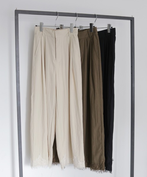 cheriella(シェリエラ)の「【cheriella】リネンライク タックレースパンツ LINEN-LIKE TUCKED LACE PANTS(スラックス・レディース・ブラウン/アイボリー/ブラック・FREE)」の6枚目の写真