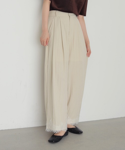 cheriella(シェリエラ)の「【cheriella】リネンライク タックレースパンツ LINEN-LIKE TUCKED LACE PANTS(スラックス・レディース・ブラウン/アイボリー/ブラック・FREE)」の17枚目の写真
