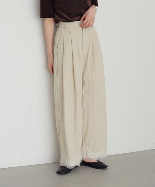 cheriella(シェリエラ)の「【cheriella】リネンライク タックレースパンツ LINEN-LIKE TUCKED LACE PANTS(スラックス・レディース・ブラウン/アイボリー/ブラック・FREE)」の18枚目の写真