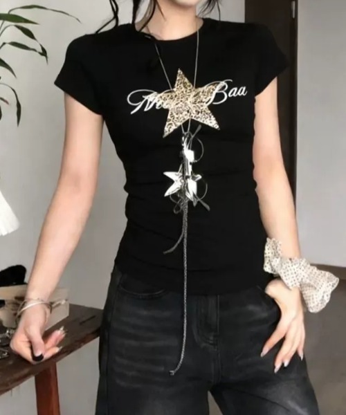SHEPP(シープ)の「レオパードスタープリント タイト半袖Tシャツ チビT ピチT(Tシャツ/カットソー・レディース・ブラック・L/M)」の4枚目の写真