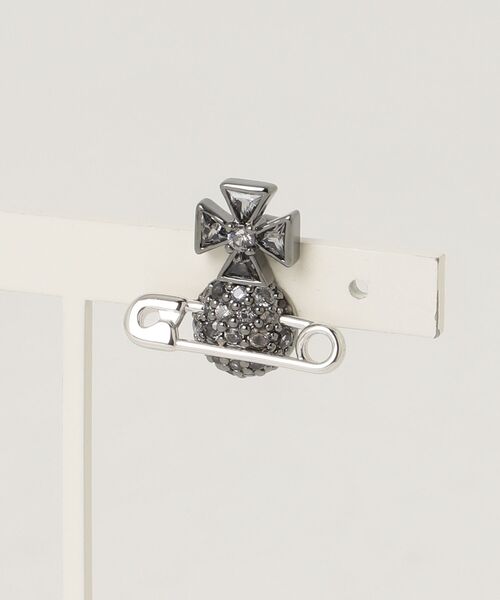 Vivienne Westwood MAN（ヴィヴィアンウエストウッドマン）の「MAN HECTORINA SINGLE STUD（ピアス（片耳用）・メンズ・ブラック/シルバー・FREE）」の2枚目の写真