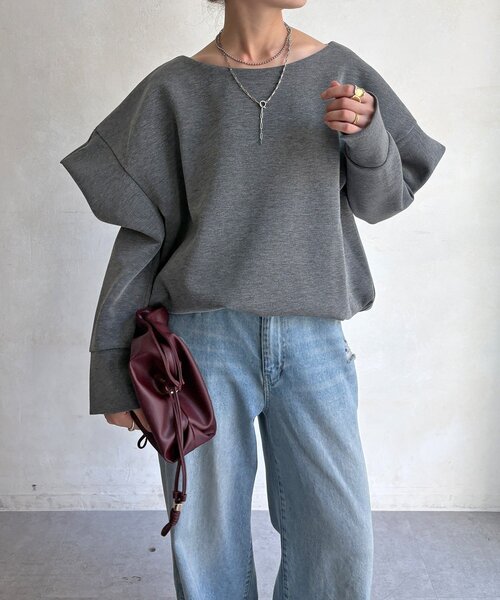 DouDou(ドゥドゥ)の「【WEB限定】パワーショルダースウエット(Tシャツ/カットソー・レディース・チャコールグレー/ブラック・FREE)」の1枚目の写真