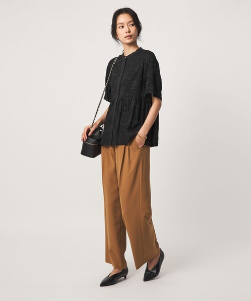 green label relaxing（グリーンレーベルリラクシング）の「カット ジャガード 5分袖 ブラウス（シャツ/ブラウス・レディース・ホワイト/ブラック・FREE）」の4枚目の写真