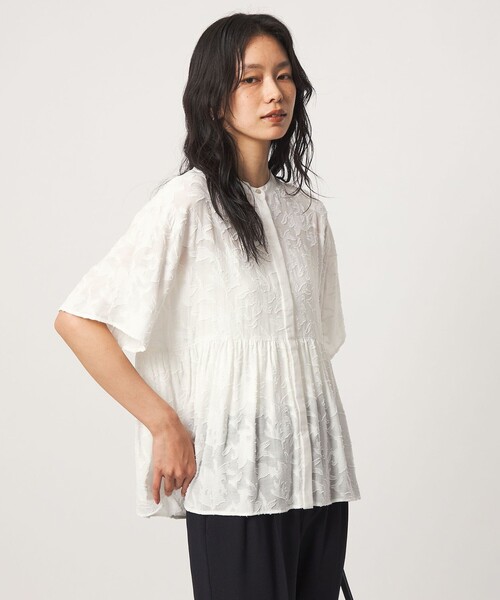 green label relaxing（グリーンレーベルリラクシング）の「カット ジャガード 5分袖 ブラウス（シャツ/ブラウス・レディース・ホワイト/ブラック・FREE）」の7枚目の写真
