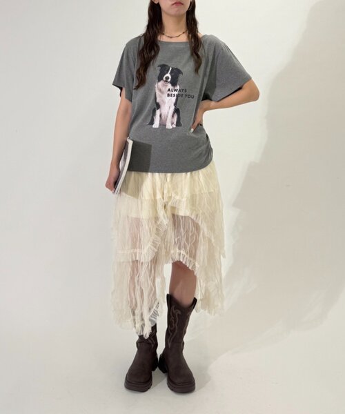 w closet(ダブルクローゼット)の「ワンショルDOGTシャツ(Tシャツ/カットソー・レディース・チャコールグレー/アイボリー・FREE)」の14枚目の写真