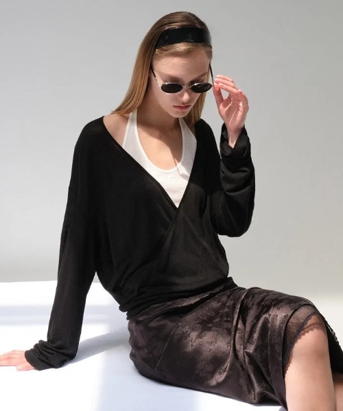 GRVRGROVE（グローブ）の「VARA HALTER WRAP SET（Tシャツ/カットソー・レディース・Beige/Black/グレー系・フリー）」の2枚目の写真