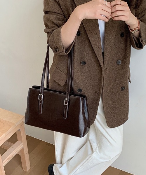 yuue' ( wear )(ユーイ)の「ロングハンドルスクエアショルダーバッグ/通勤通学/オフィスバッグ(ショルダーバッグ・レディース・ブラック/ダークブラウン・FREE)」の19枚目の写真