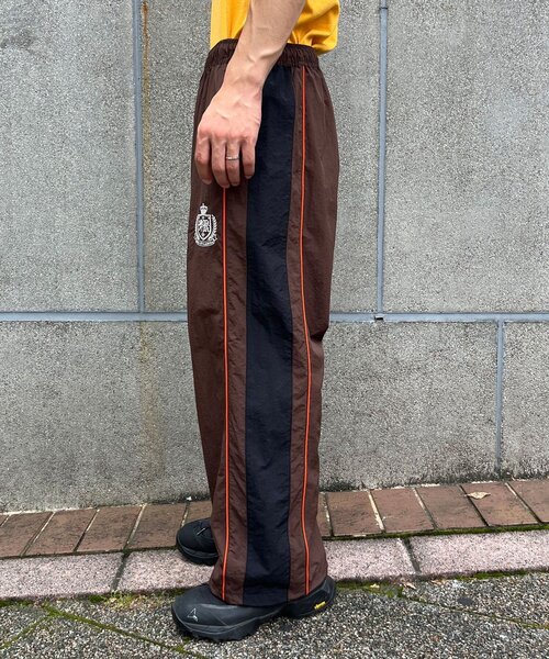 CIAOPANIC(チャオパニック)の「フーリガンナイロンパンツ(その他パンツ・メンズ・ネイビー/ブラウン・LARGE/MEDIUM)」の10枚目の写真