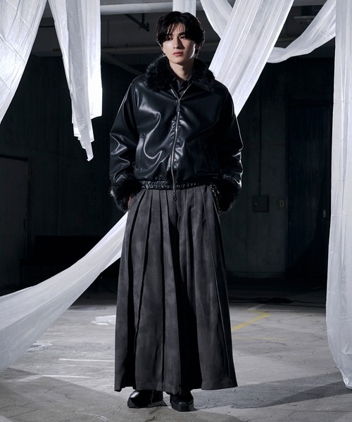 Ellno Loset(エルノロゼット)の「2wayファーブルゾン(ブルゾン・メンズ・ブラック/ブラック系その他/キャメル・LARGE/MEDIUM/SMALL)」の12枚目の写真