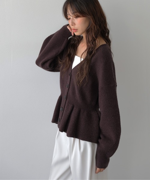 AMELY(エミリー)の「ペプラムVネック ニットカーディガン/羽織り/トップス/リブニット(カーディガン/ボレロ・レディース・ブラック/ベージュ/ブラウン/グレー・フリー)」の13枚目の写真