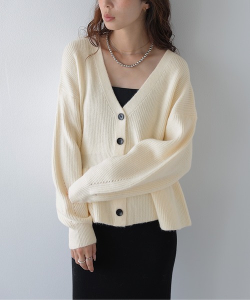 AMELY(エミリー)の「ペプラムVネック ニットカーディガン/羽織り/トップス/リブニット(カーディガン/ボレロ・レディース・ブラック/ベージュ/ブラウン/グレー・フリー)」の8枚目の写真