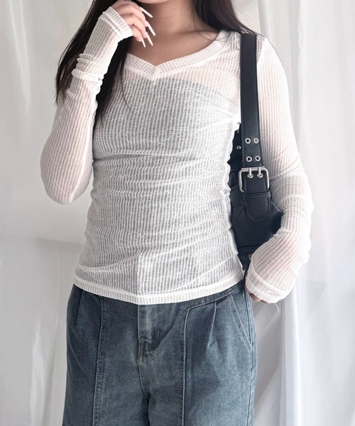 merrylatte(メリーラテ)の「シアーリブ Vネック長袖トップス【SS】(Tシャツ/カットソー・レディース・グレー/ホワイト・M/S/L)」の14枚目の写真