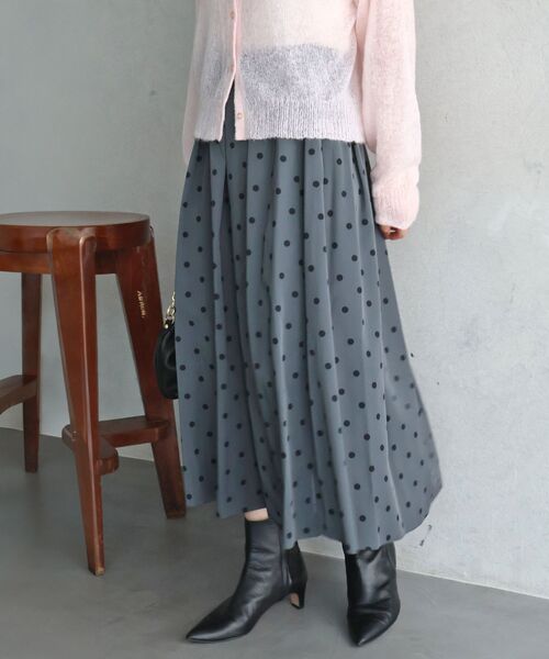 le.coeur blanc(ルクールブラン)の「リバーシブルタフタタックスカート(スカート・レディース・ブラック系その他/グレー系その他3・38)」の5枚目の写真
