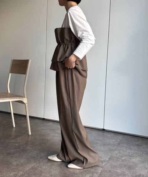 Jena espace merveilleux(ジェナ エスパスメルヴェイユ)の「フリルビスチェセットアップ 秋服(ワンピース・レディース・グレー/ブラウン・FREE)」の4枚目の写真