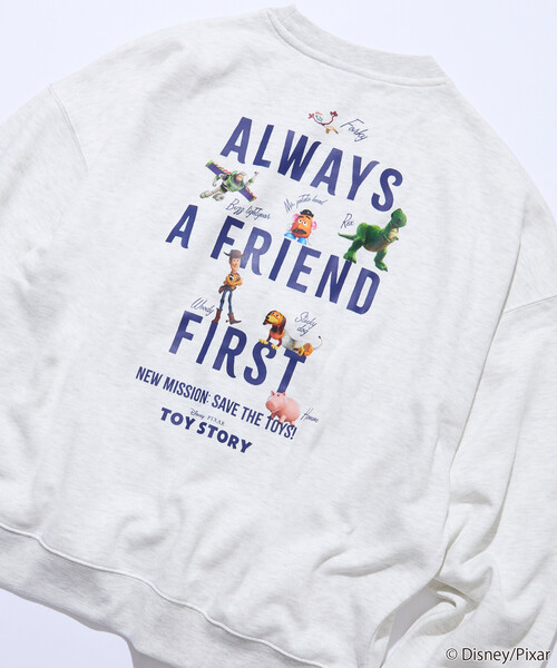 FREAK'S STORE(フリークスストア)の「限定展開 TOYSTORY 別注 Friends クルーネック スウェット(スウェット・メンズ・グレー/チャコールグレー・LARGE/MEDIUM)」の1枚目の写真
