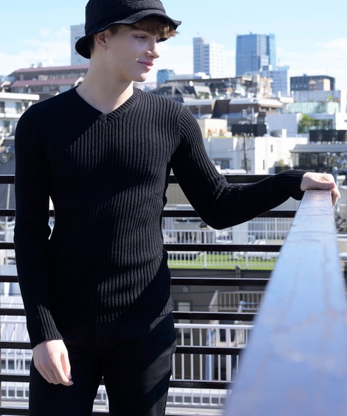 ８(eight)（エイト）の「リブ編み Vネック ニットセーター（ニット/セーター・メンズ・グレー/チャコールグレー/ホワイト/ブラック/ワイン/ネイビー/カーキ・LARGE/MEDIUM/X-LARGE）」の21枚目の写真