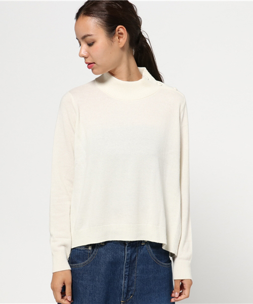 BLUE LABEL CRESTBRIDGE（ブルーレーベルクレストブリッジ）の「フェアリーカシミヤ　ハイネックプルオーバー（ニット/セーター・レディース・オフホワイト/チャコールグレー/ブラック/ネイビー/レッド・38）」の6枚目の写真