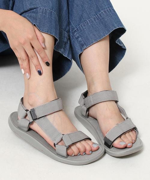coen（コーエン）の「【『リンネル』2017/6月号掲載・『LEE』5月号掲載】スポーツサンダル（サンダル・レディース・グレー/ブラック/オリーブ・SMALL/LARGE/MEDIUM）」の3枚目の写真