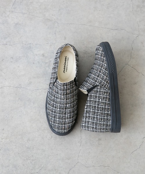 逸品モニーレ刺繍【Brunero Cucinelli】スリッポンスニーカー ブルネロ クチネリ】クワイエットラグジュアリーな白スニーカー