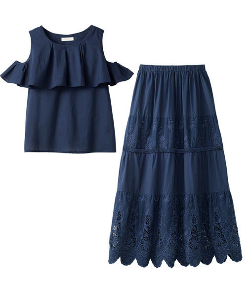 GeeRA（ジーラ）の「ブラウス＆刺しゅう入りロングスカートセット（セットアップ・レディース・オフホワイト/ネイビー・SMALL/MEDIUM/LARGE）」の4枚目の写真