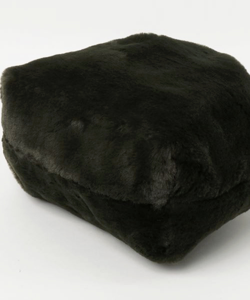 Beau're（ヴュレ）の「Beaure ビュレ フェイクファー 巾着バッグ L（ショルダーバッグ・レディース・グリーン/ネイビー/レオパード/ベージュ/グレー・FREE）」の7枚目の写真