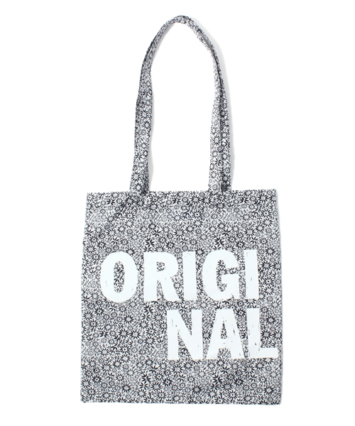 adidas Originals(アディダスオリジナルス)の「2013 新作 adidas AC SHOPPER GRA ショッパー トート(トートバッグ・レディース・ホワイト/グレー・ONE SIZE)」の2枚目の写真