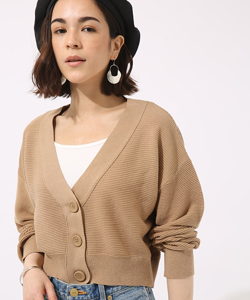 AZUL by moussy（アズールバイマウジー）の「ハイツイストショートカーデ（カーディガン/ボレロ・レディース・ベージュ/オフホワイト/ブルー/イエロー・MEDIUM/SMALL）」の3枚目の写真