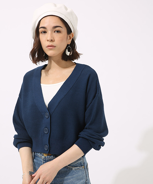AZUL by moussy（アズールバイマウジー）の「ハイツイストショートカーデ（カーディガン/ボレロ・レディース・ベージュ/オフホワイト/ブルー/イエロー・MEDIUM/SMALL）」の14枚目の写真